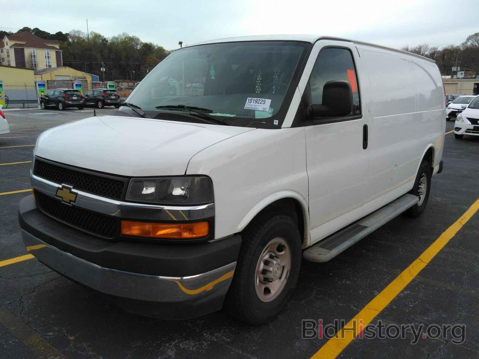 Photo 1GCWGAFG0J1909254 - Chevrolet Express Cargo Van 2018