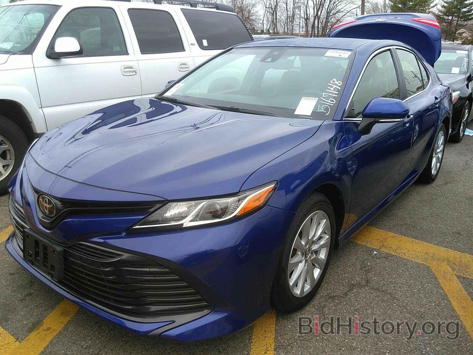 Photo JTNB11HK1J3042206 - Toyota Camry LE 2018