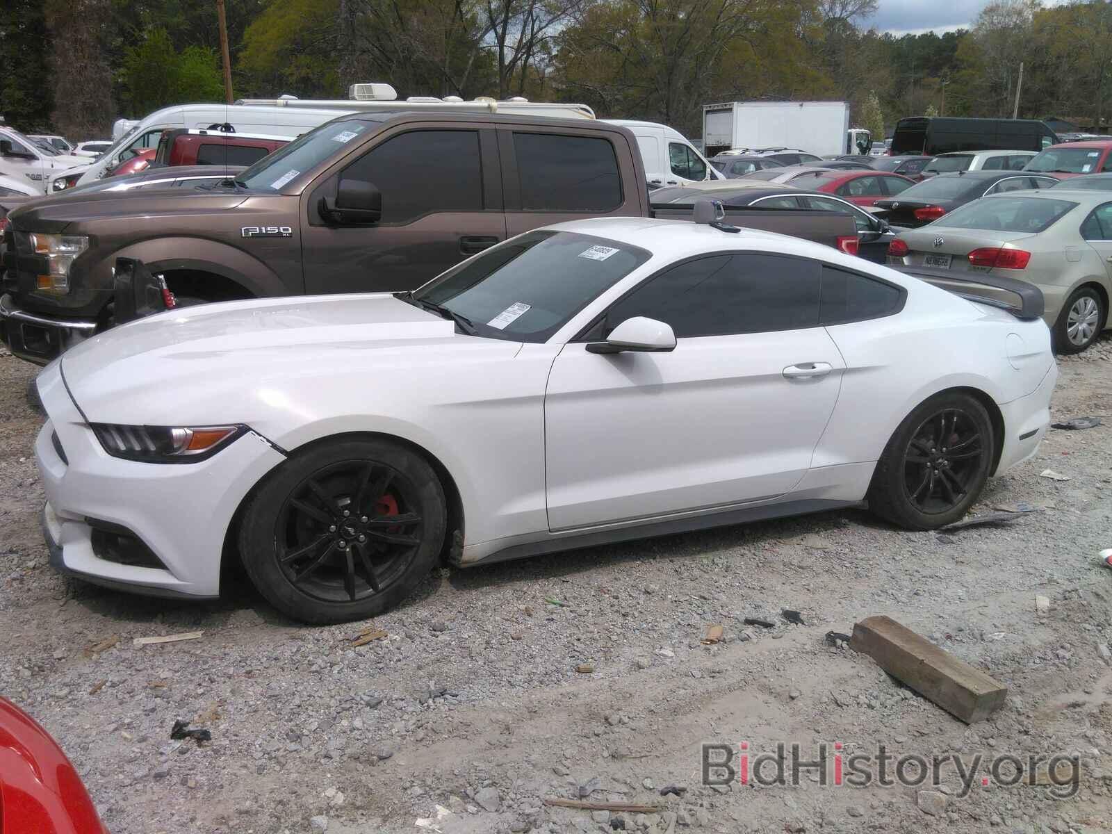 Photo 1FA6P8TH2G5288922 - Ford Mustang 2016