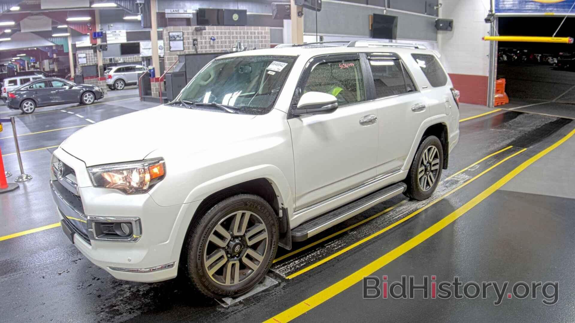 Фотография JTEBU5JR8G5306492 - Toyota 4Runner 4WD 2016