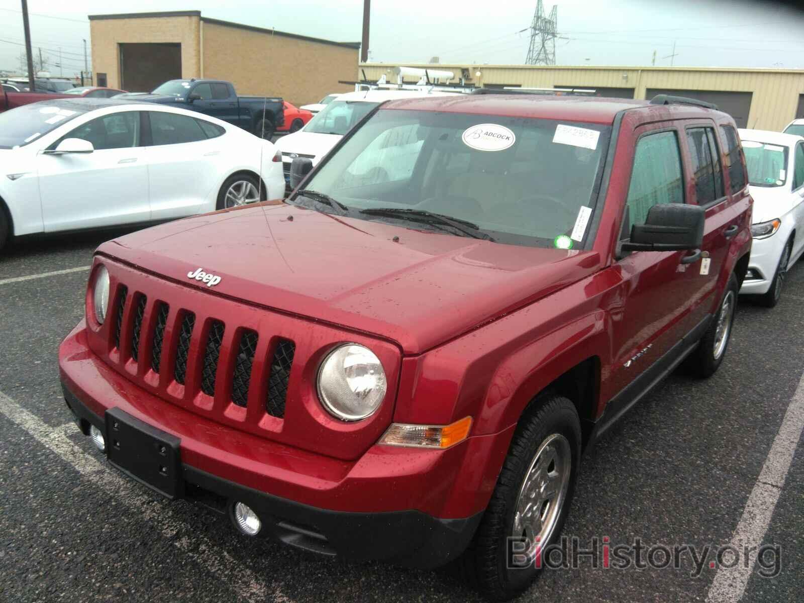 Photo 1C4NJPBA8FD145693 - Jeep Patriot 2015