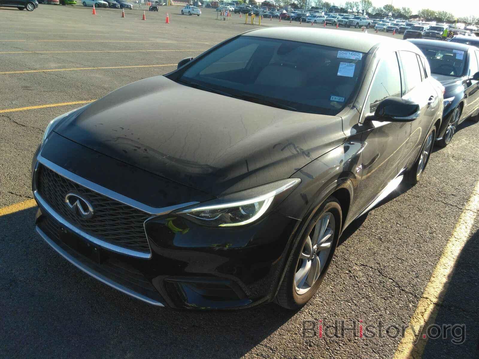 Фотография SJKCH5CP8JA052626 - INFINITI QX30 2018