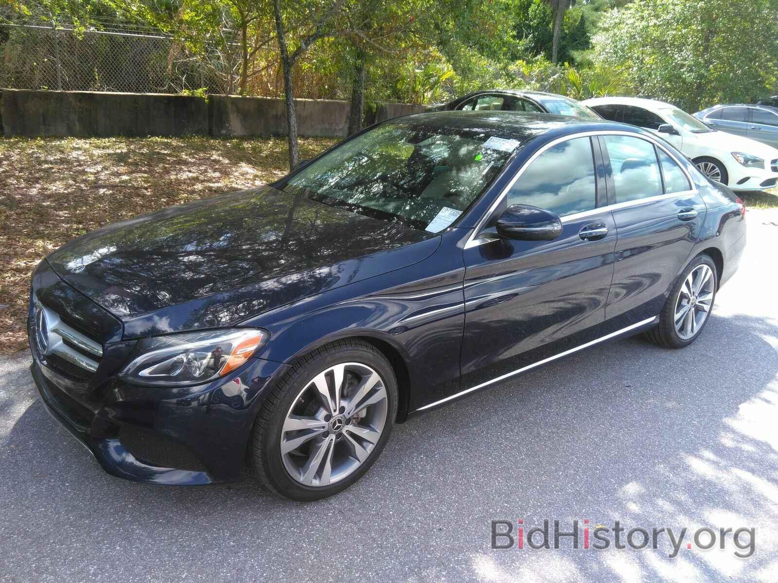 Photo 55SWF4JB2JU265066 - Mercedes-Benz C-Class 2018