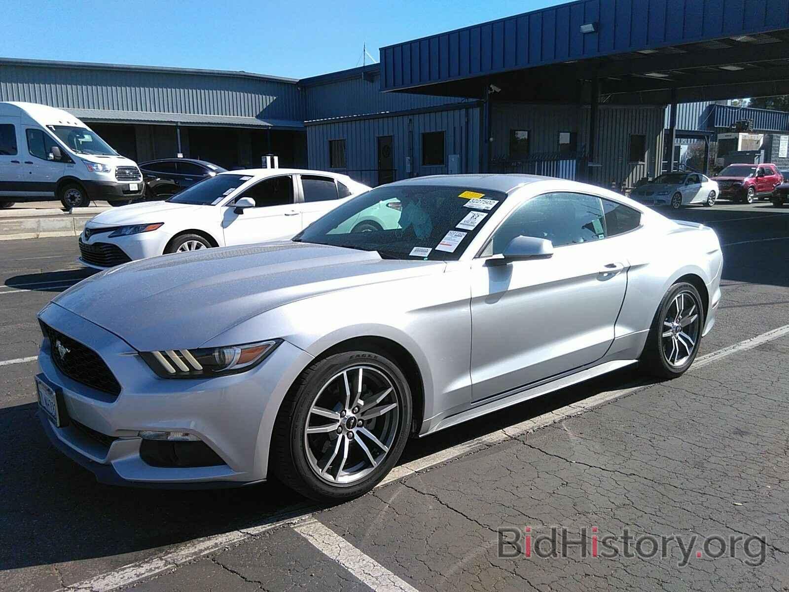 Photo 1FA6P8TH0F5352454 - Ford Mustang 2015