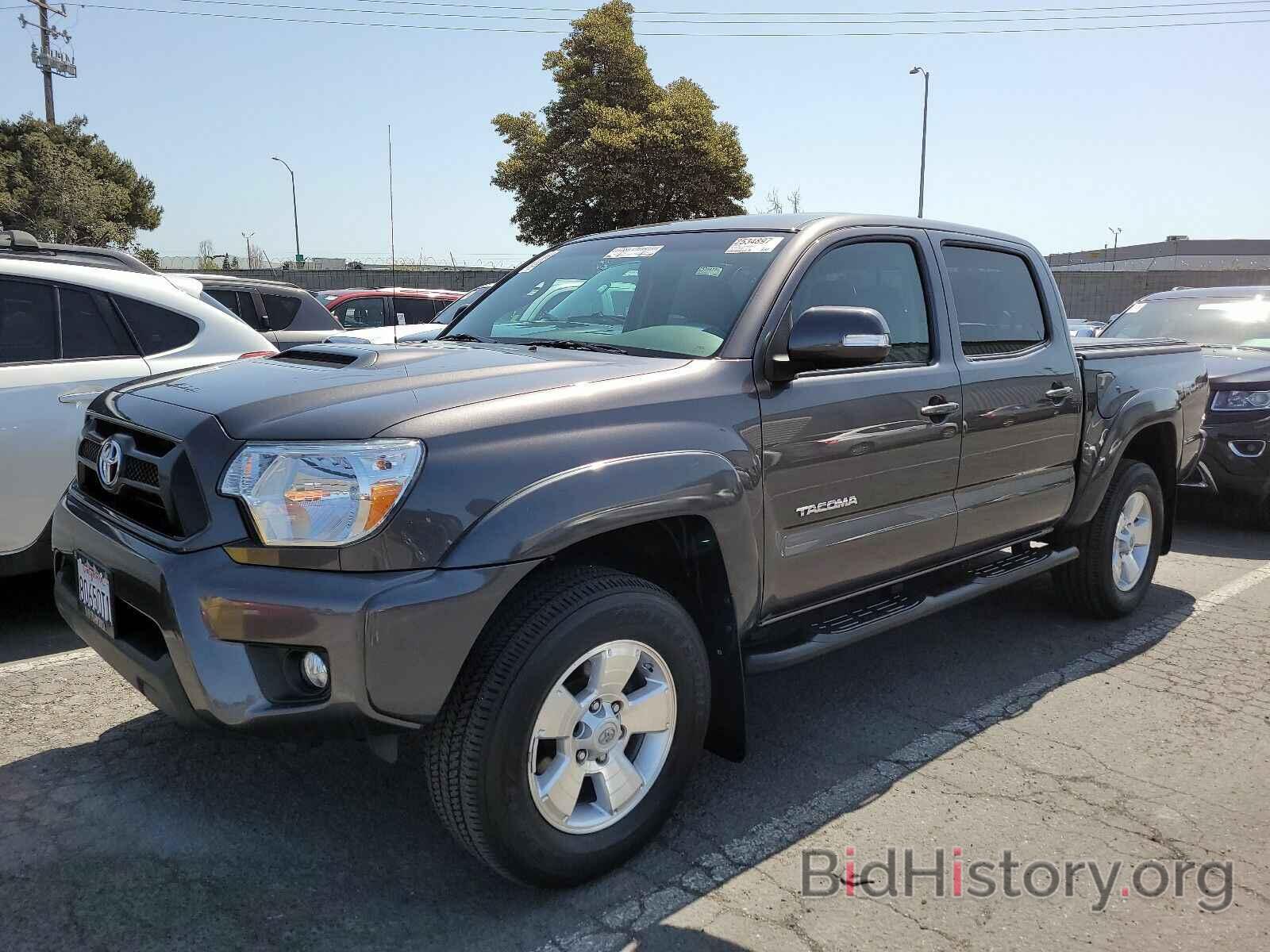 Photo 5TFLU4EN4FX137293 - Toyota Tacoma 4WD 2015