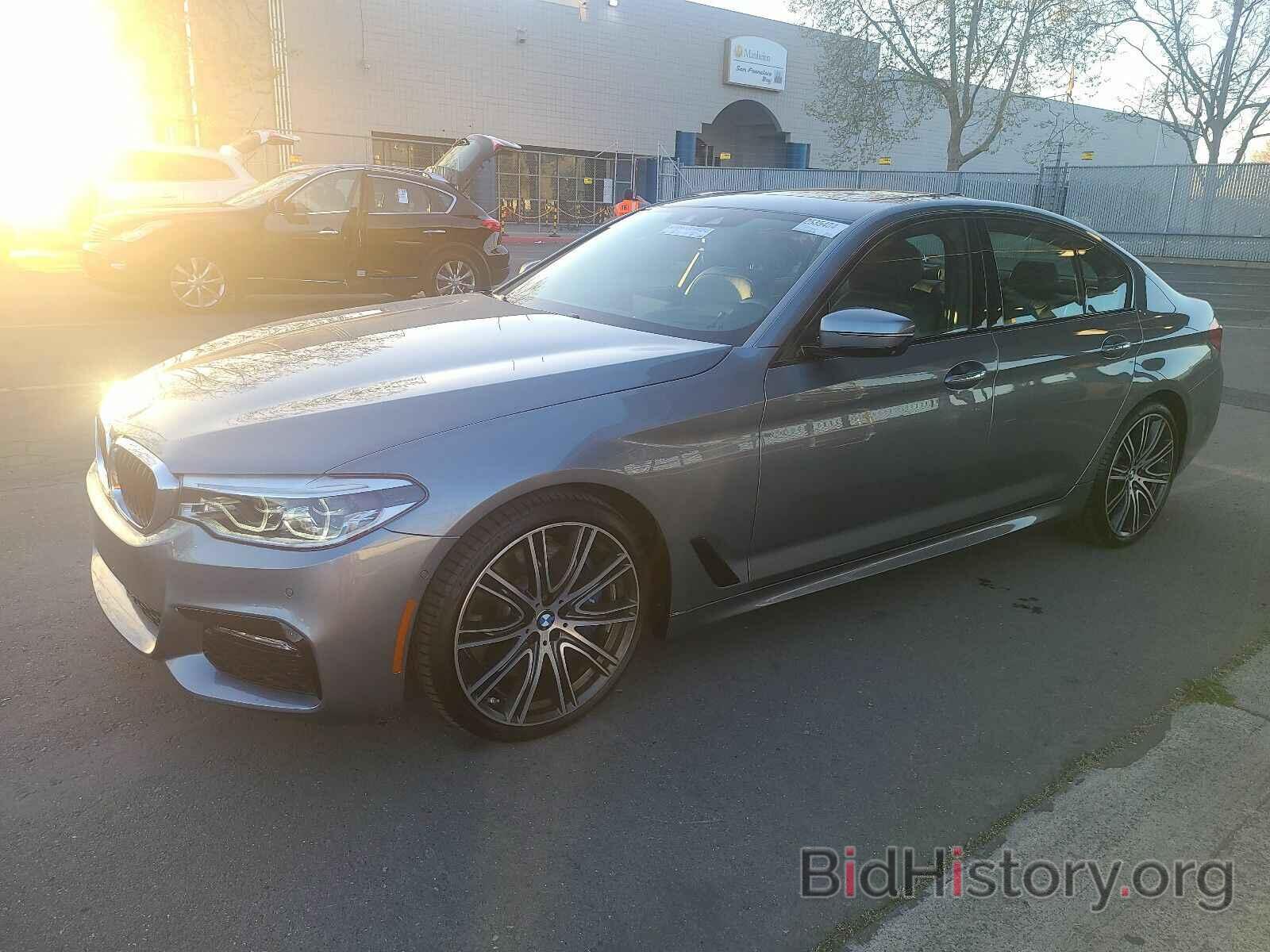 Photo WBAJE5C35HG916679 - BMW 5 Series 2017