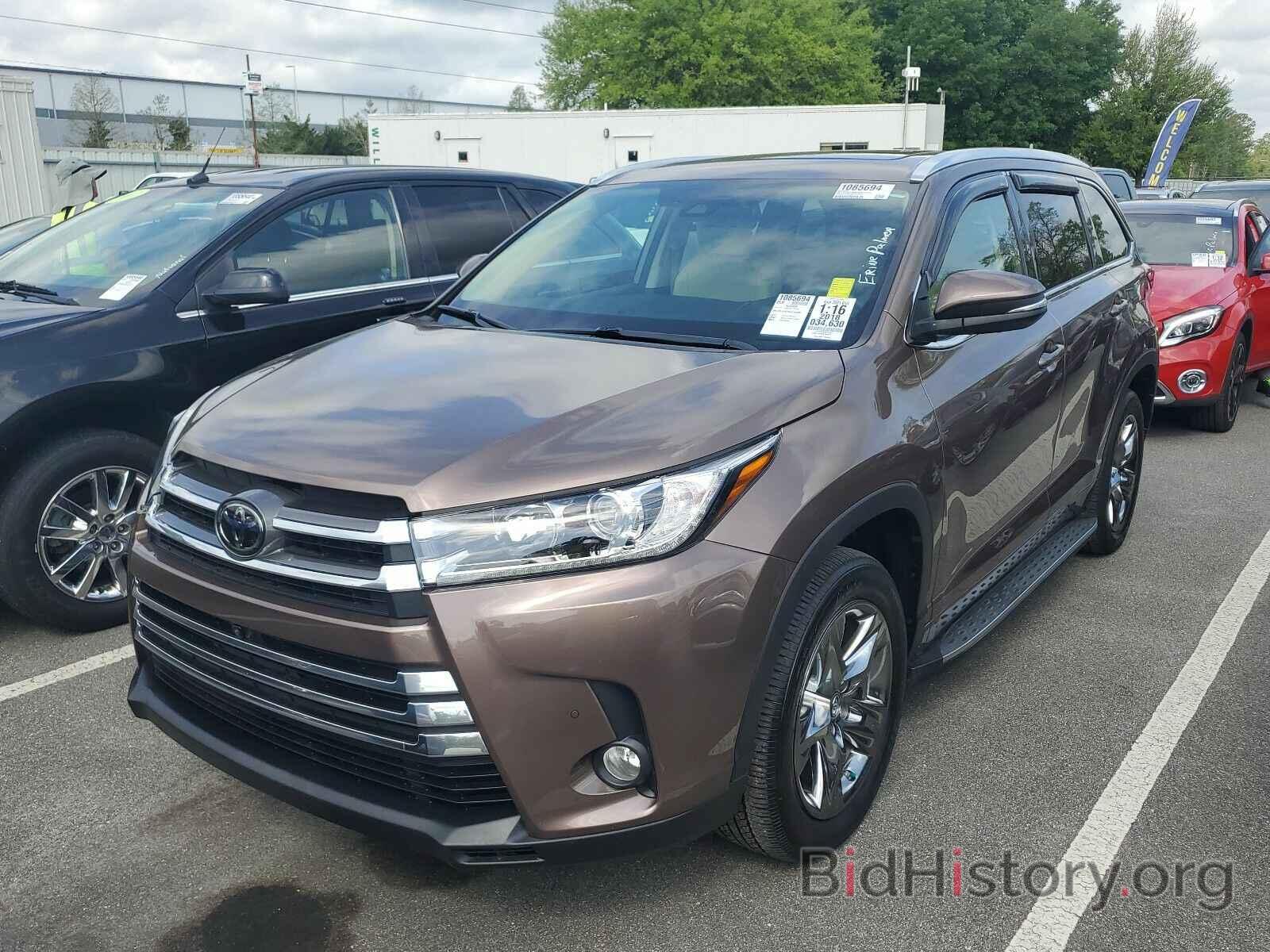 Photo 5TDYZRFH3JS285009 - Toyota Highlander 2018