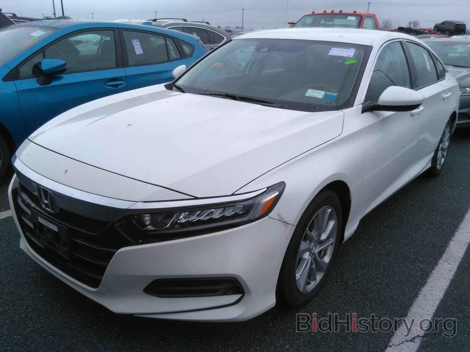 Photo 1HGCV1F18JA045981 - Honda Accord Sedan 2018