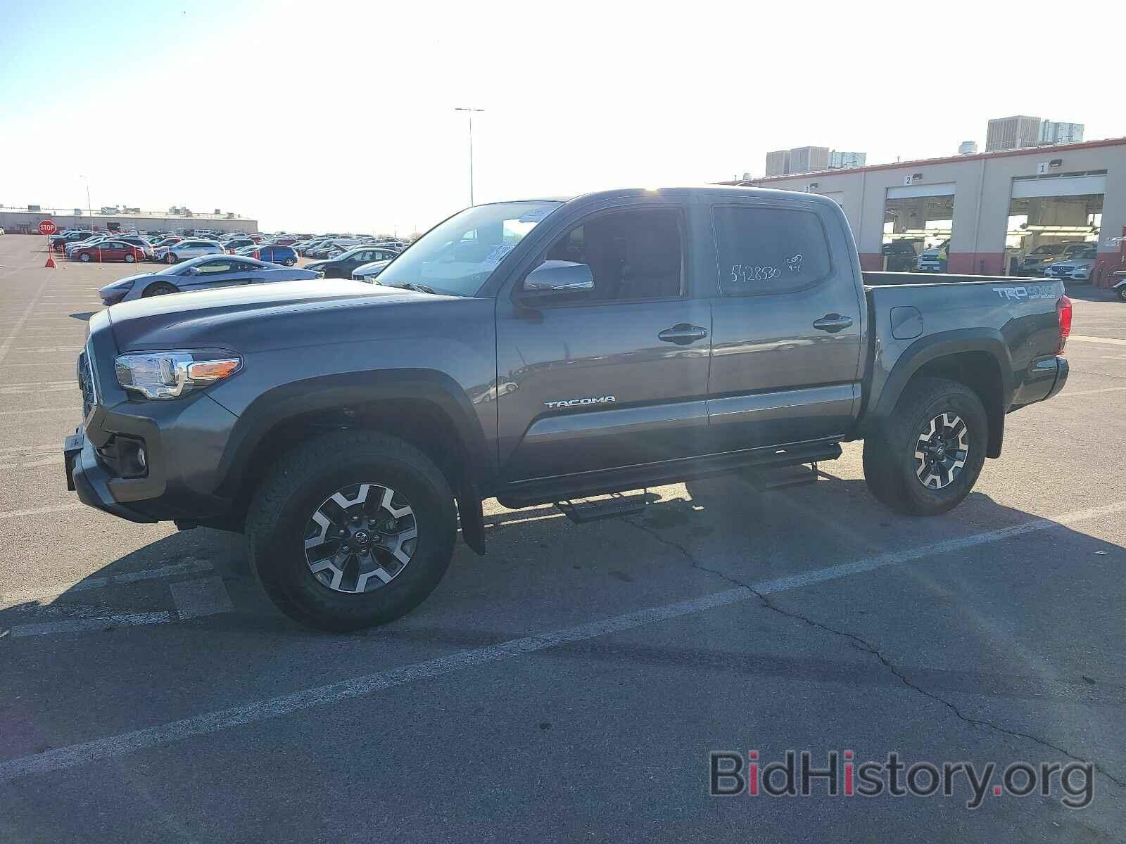 Photo 3TMCZ5AN0KM253748 - Toyota Tacoma 4WD 2019