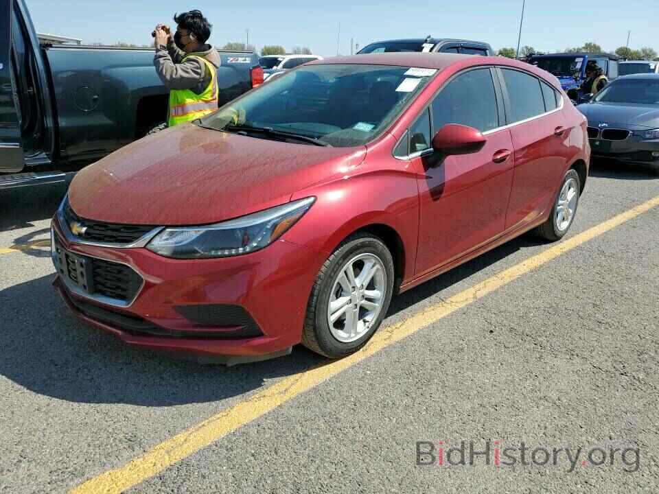 Photo 3G1BE6SM5JS571452 - Chevrolet Cruze 2018