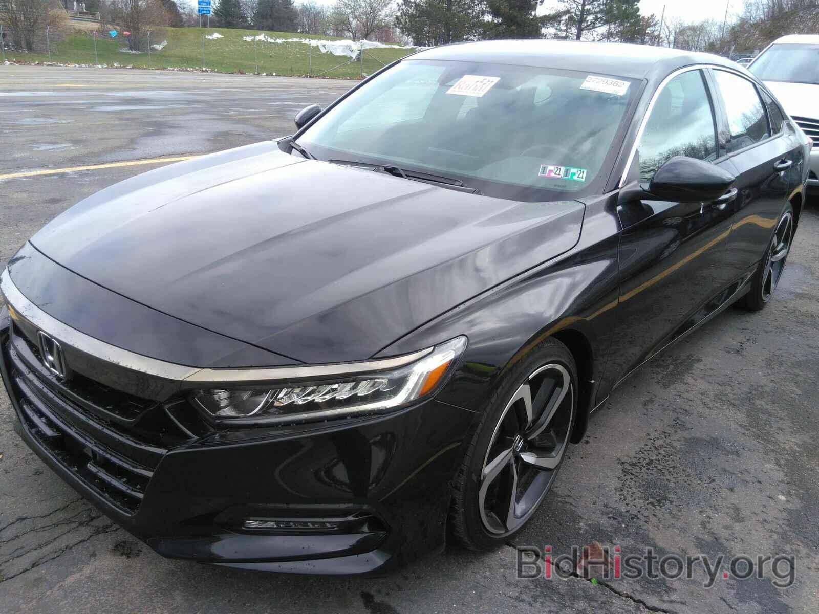 Photo 1HGCV1F30JA003614 - Honda Accord Sedan 2018