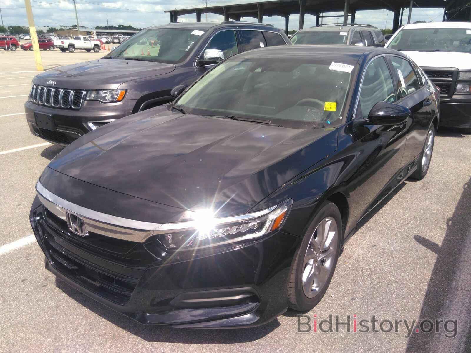 Photo 1HGCV1F17JA179655 - Honda Accord Sedan 2018