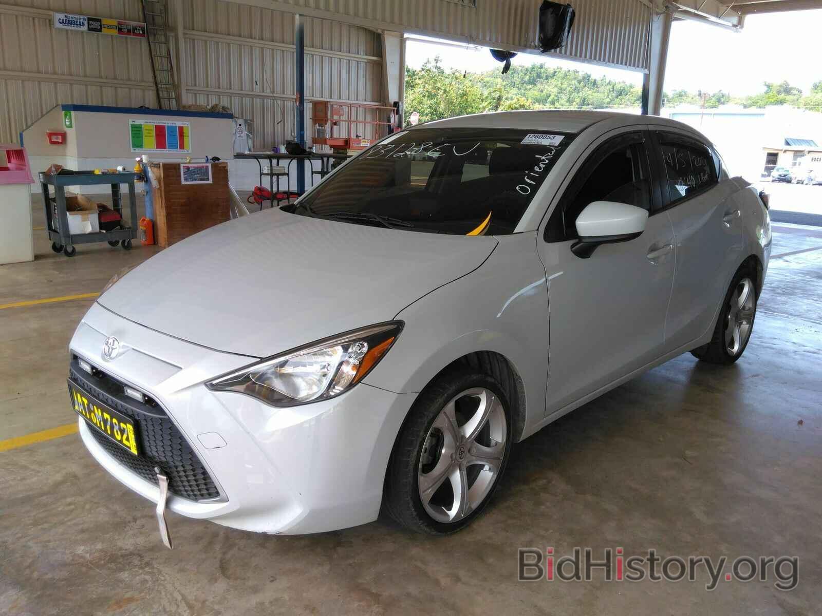 Photo 3MYDLBYVXKY501279 - Toyota Yaris Sedan 2019