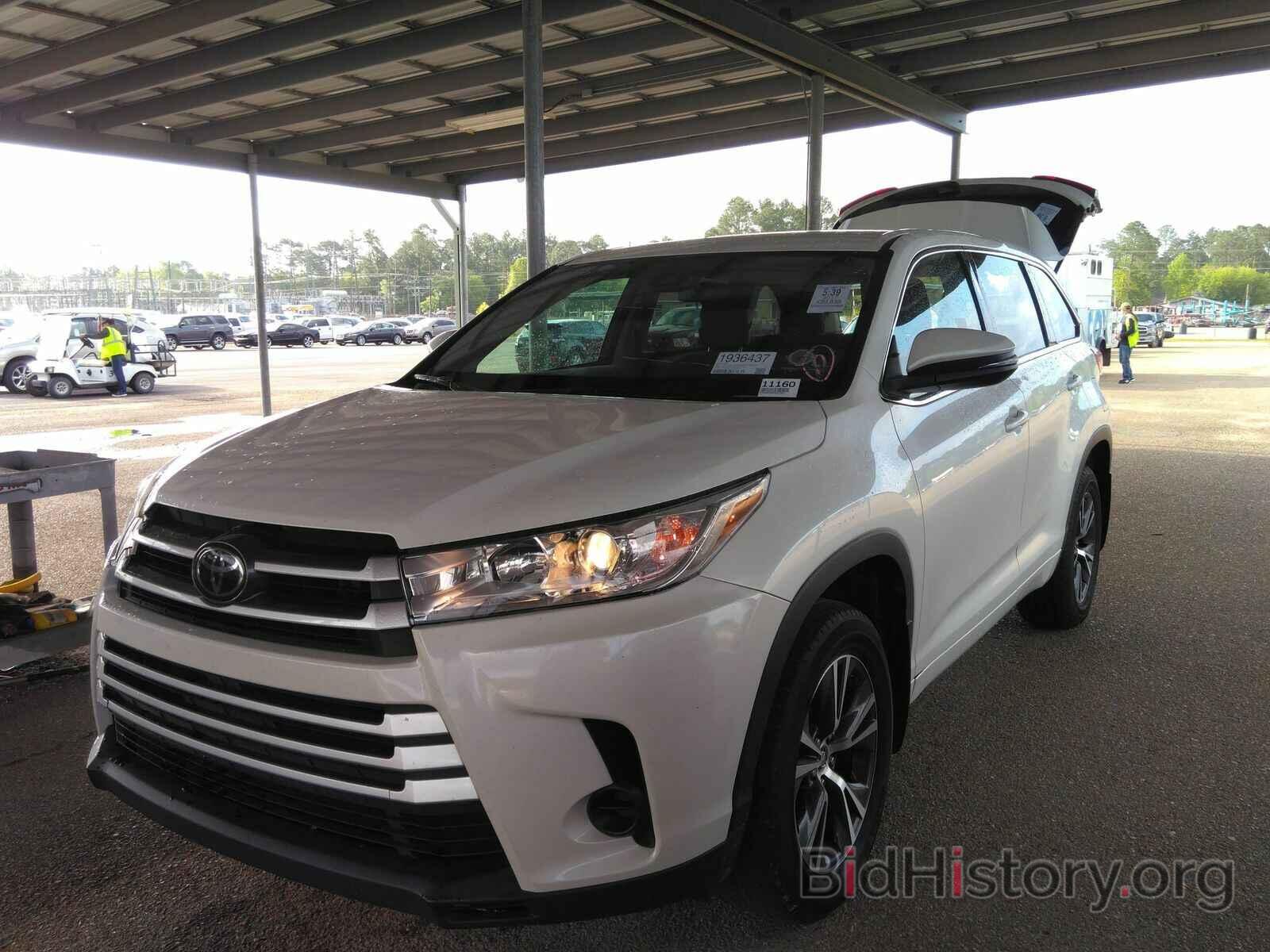 Photo 5TDZARFH6HS027931 - Toyota Highlander 2017