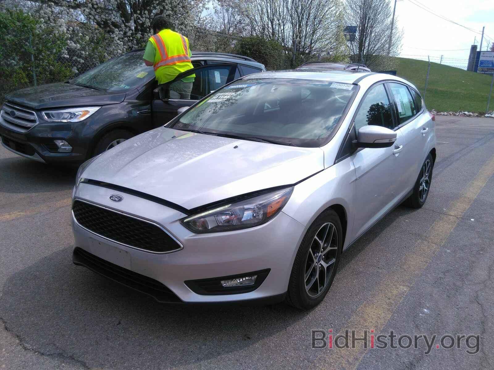 Фотография 1FADP3M25HL335510 - Ford Focus 2017