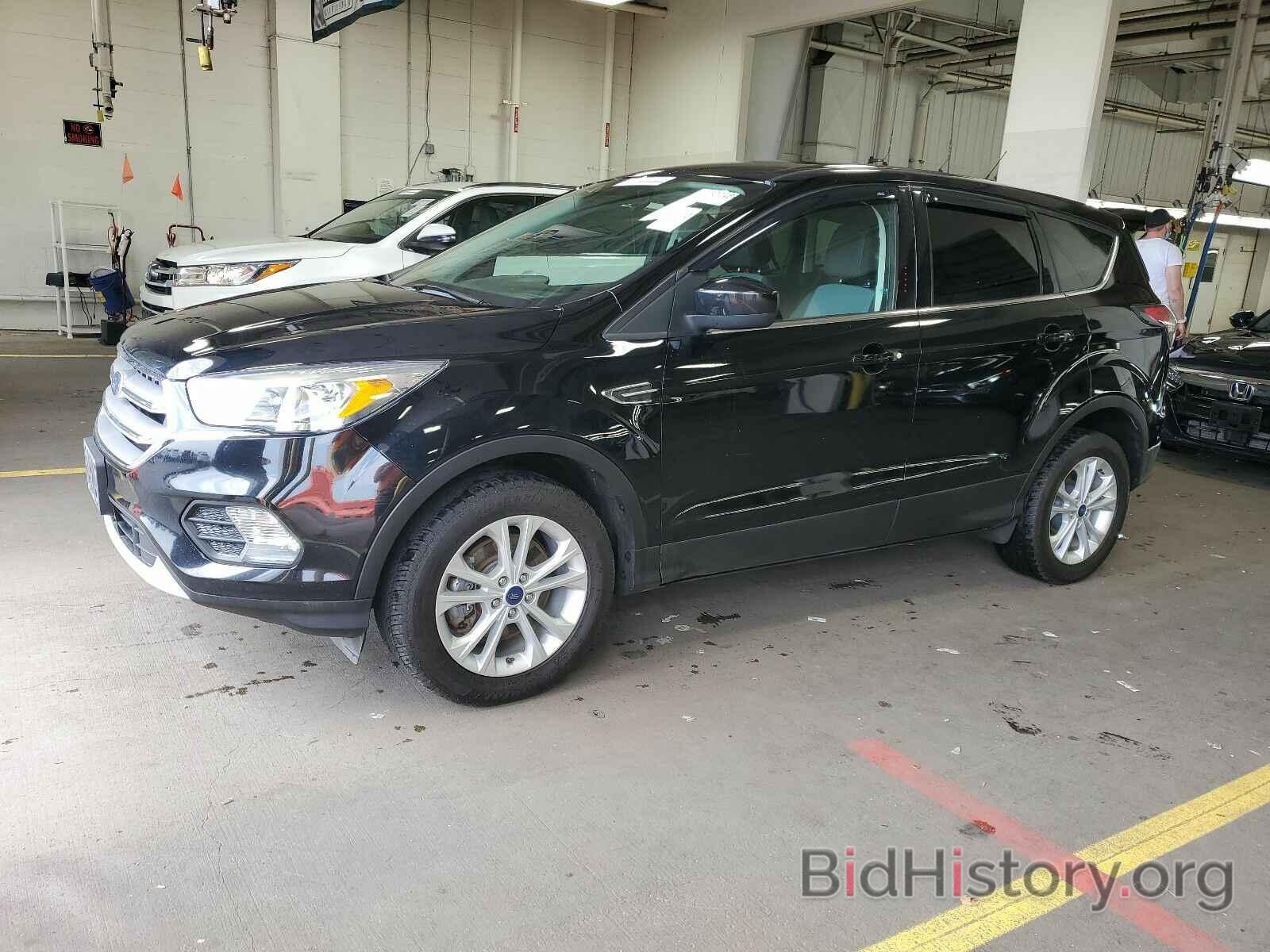 Фотография 1FMCU9G95HUB08544 - Ford Escape 2017