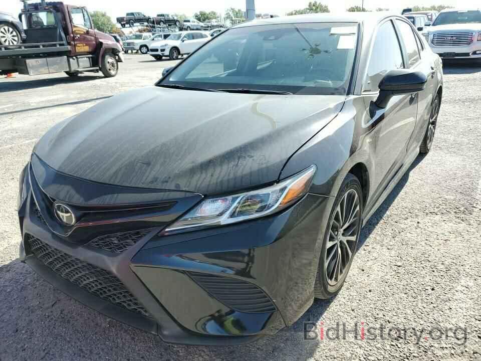 Photo 4T1B11HK6JU123681 - Toyota Camry 2018