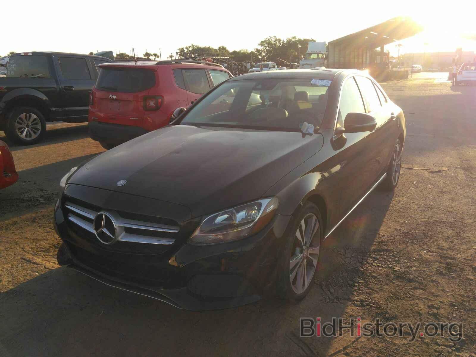 Photo 55SWF4JB9GU141546 - Mercedes-Benz C-Class 2016