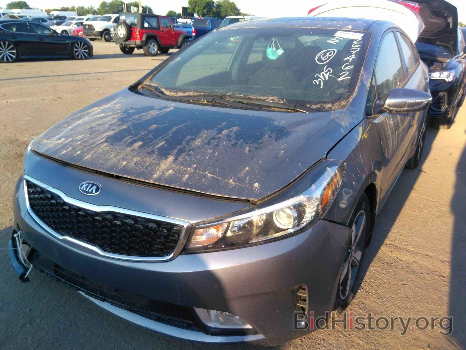 Photo 3KPFL4A74JE267462 - Kia Forte 2018