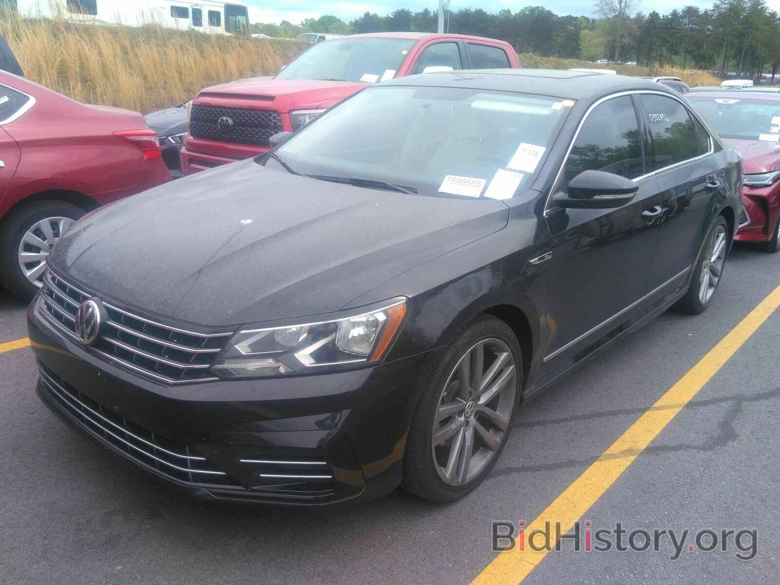 Photo 1VWDT7A35HC006233 - Volkswagen Passat 2017