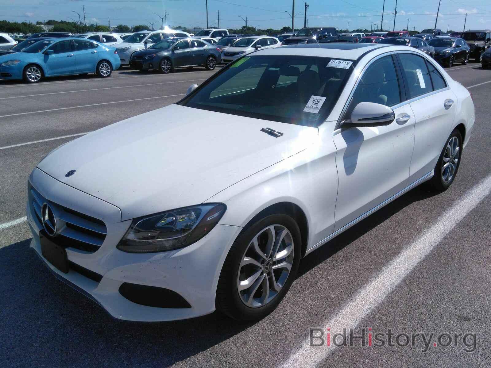 Photo 55SWF4JB5JU259536 - Mercedes-Benz C-Class 2018