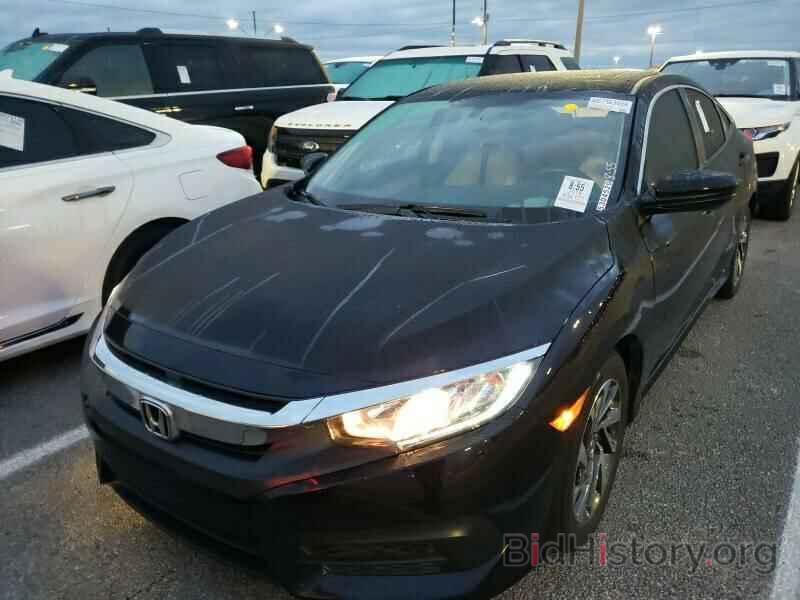 Photo 19XFC2F71JE026293 - Honda Civic Sedan 2018