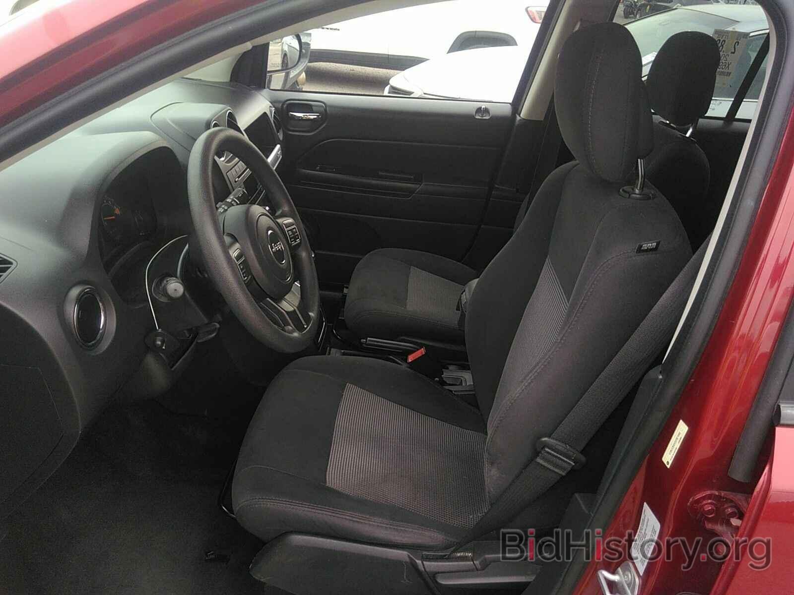 Photo 1C4NJCBAXGD561044 - Jeep Compass 2016