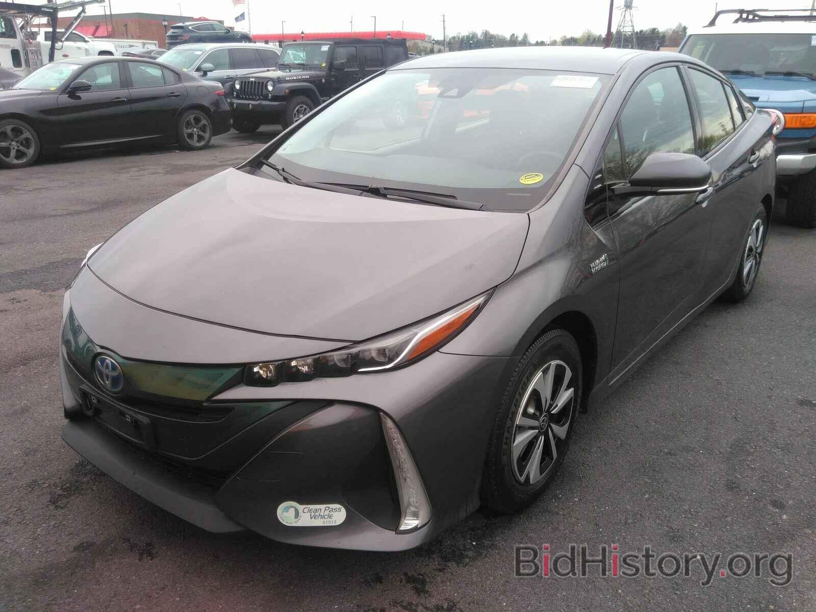 Photo JTDKARFP8H3033868 - Toyota Prius Prime 2017