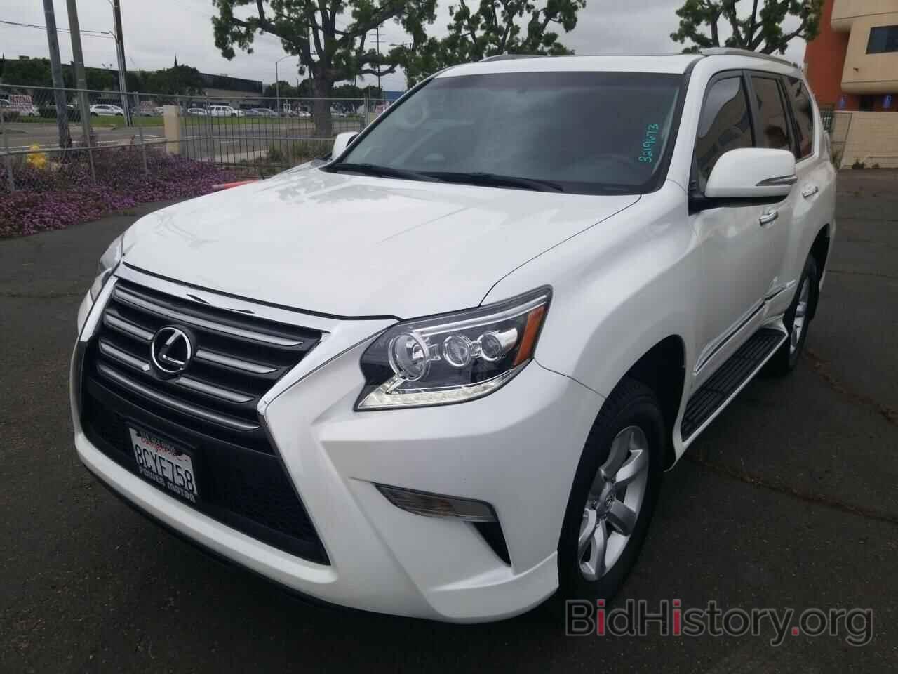 Photo JTJBM7FXXJ5198663 - Lexus GX GX 2018