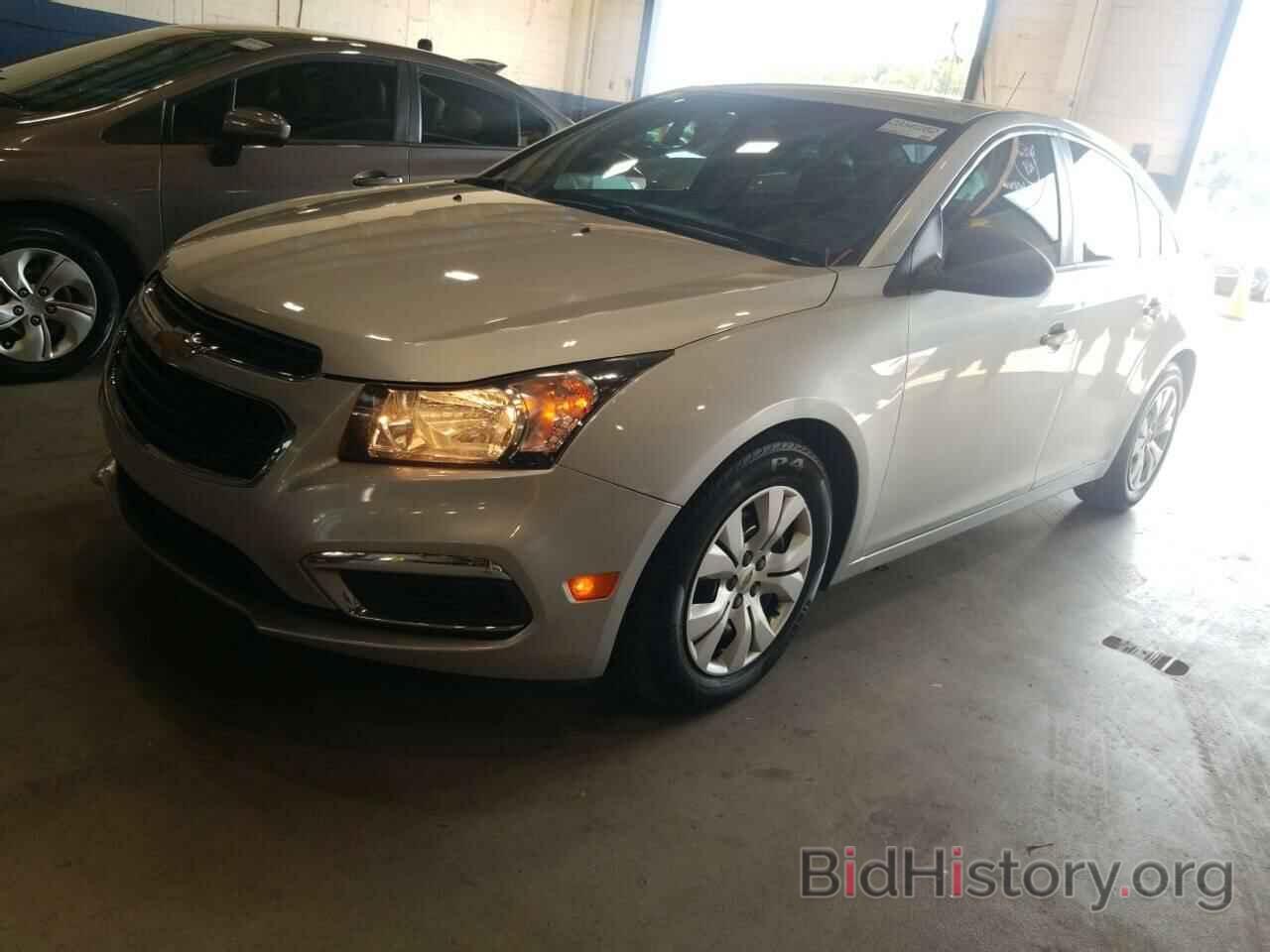 Photo 1G1PA5SH1F7259553 - Chevrolet Cruze 2015