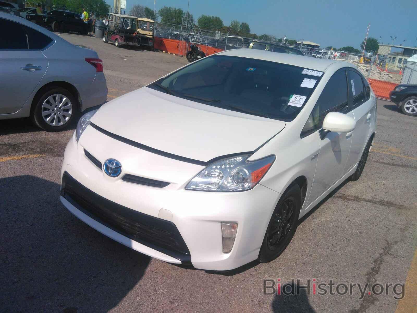 Фотография JTDKN3DU9F0428229 - Toyota Prius 2015