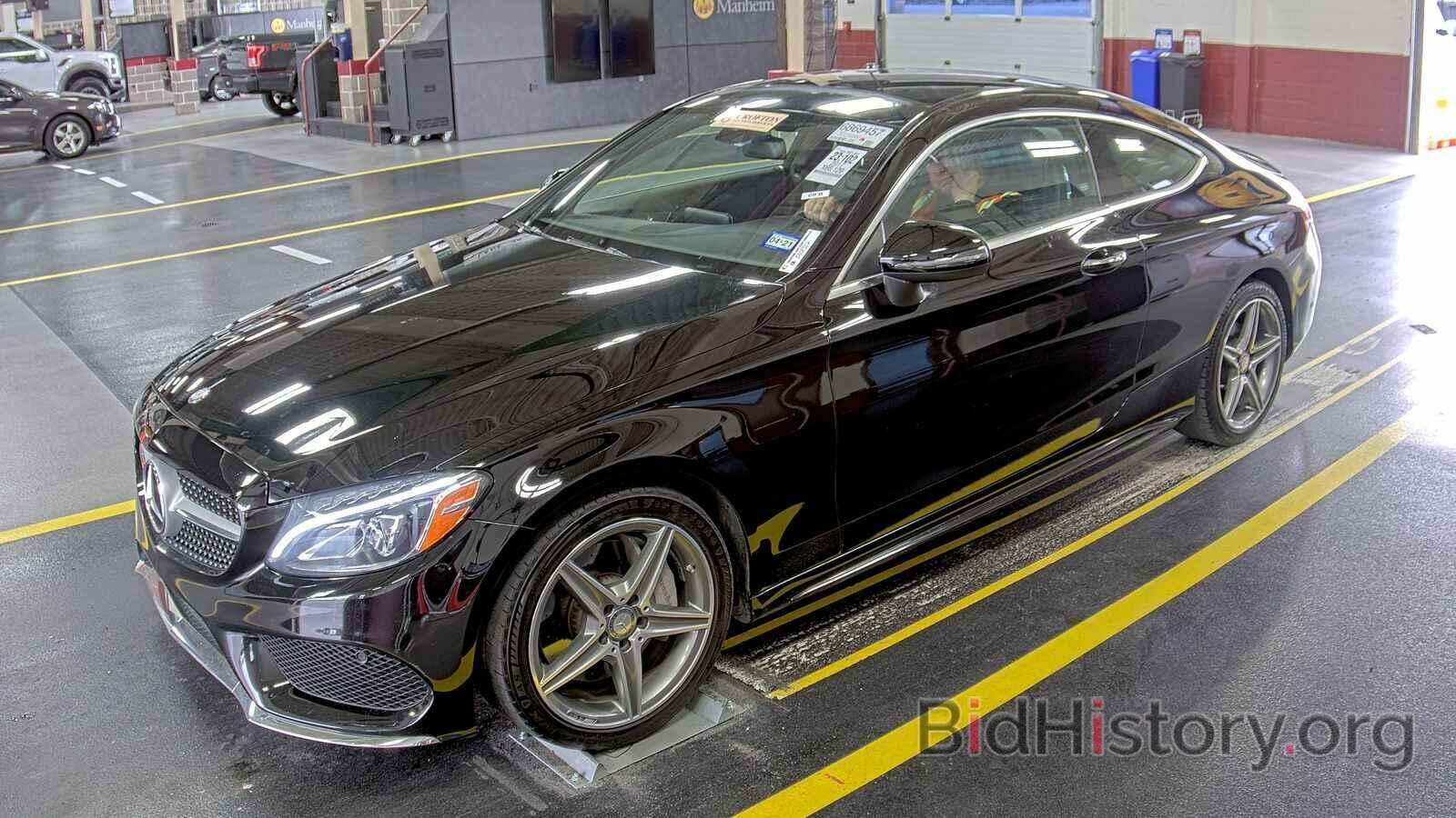 Photo WDDWJ4JB8HF364261 - Mercedes-Benz C-Class 2017