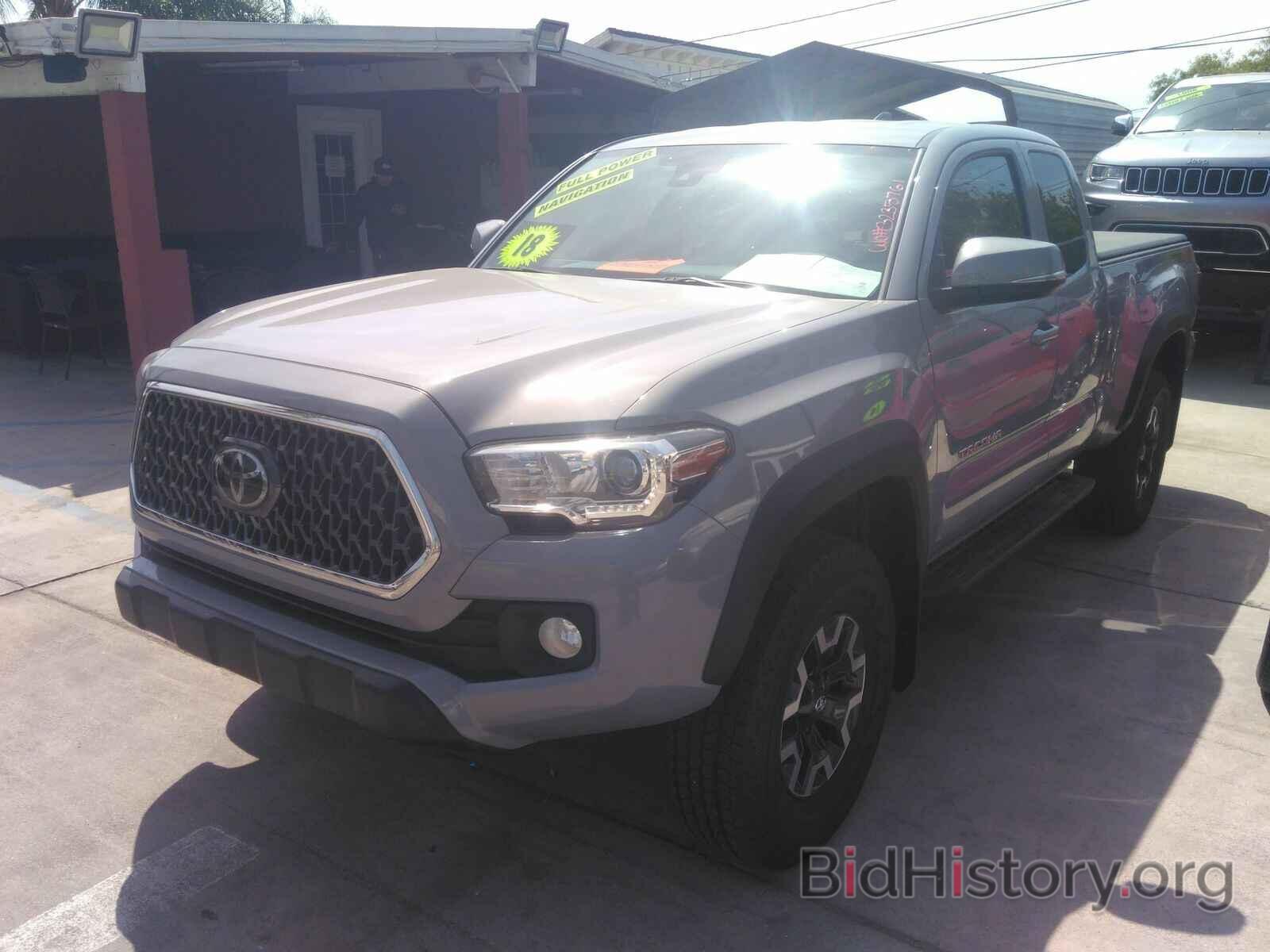 Photo 5TFSZ5AN5JX153262 - Toyota Tacoma 2018