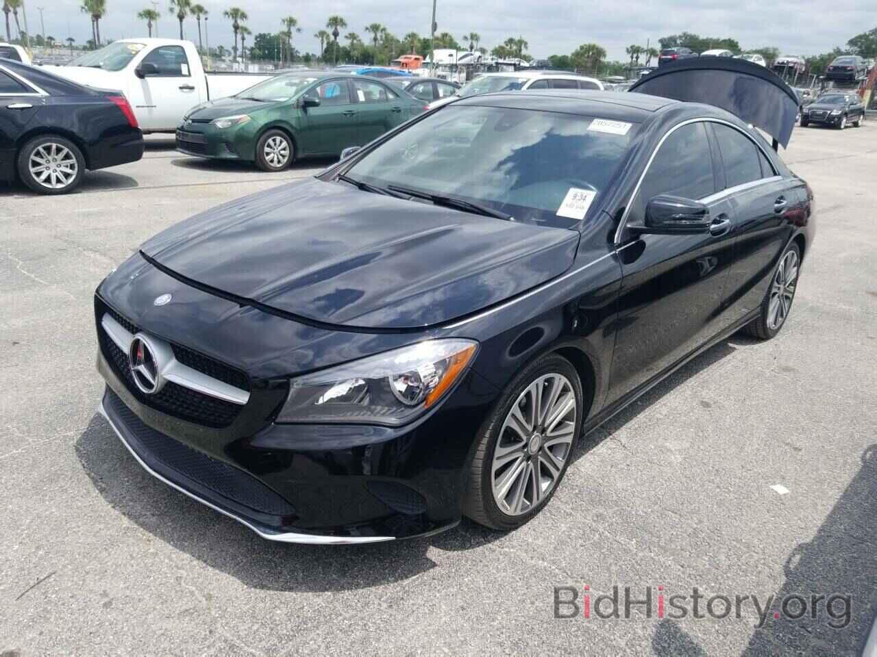 Photo WDDSJ4EB9HN447454 - Mercedes-Benz CLA 2017