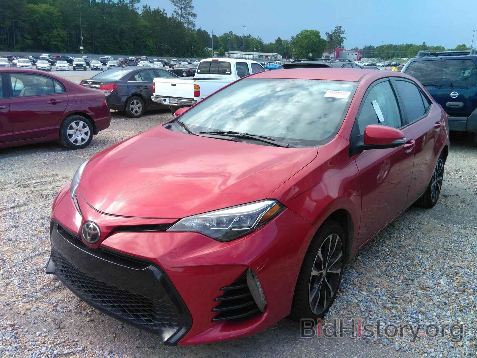 Photo 5YFBURHE5HP619048 - Toyota Corolla 2017