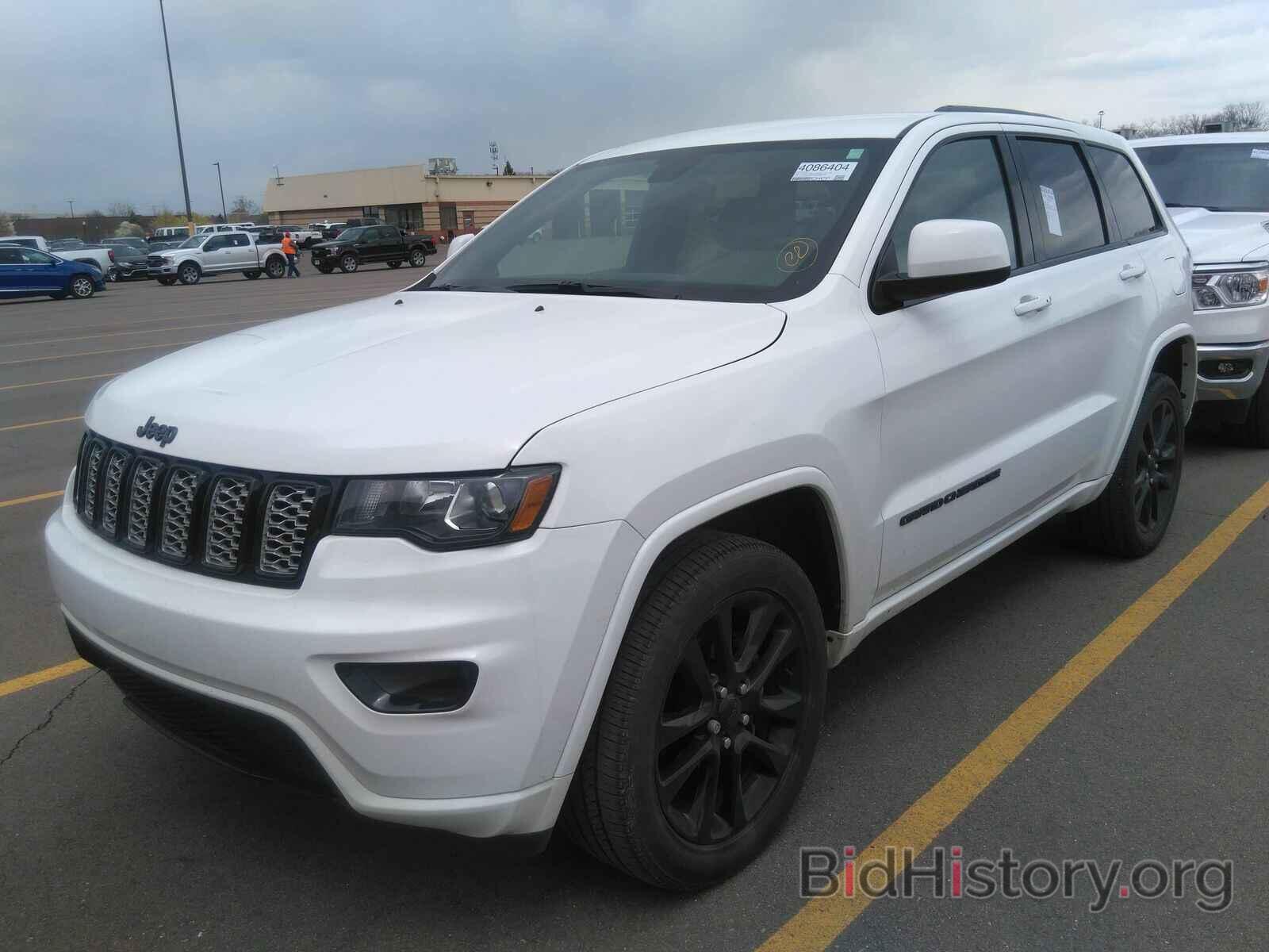 Photo 1C4RJFAG2JC266896 - Jeep Grand Cherokee 2018