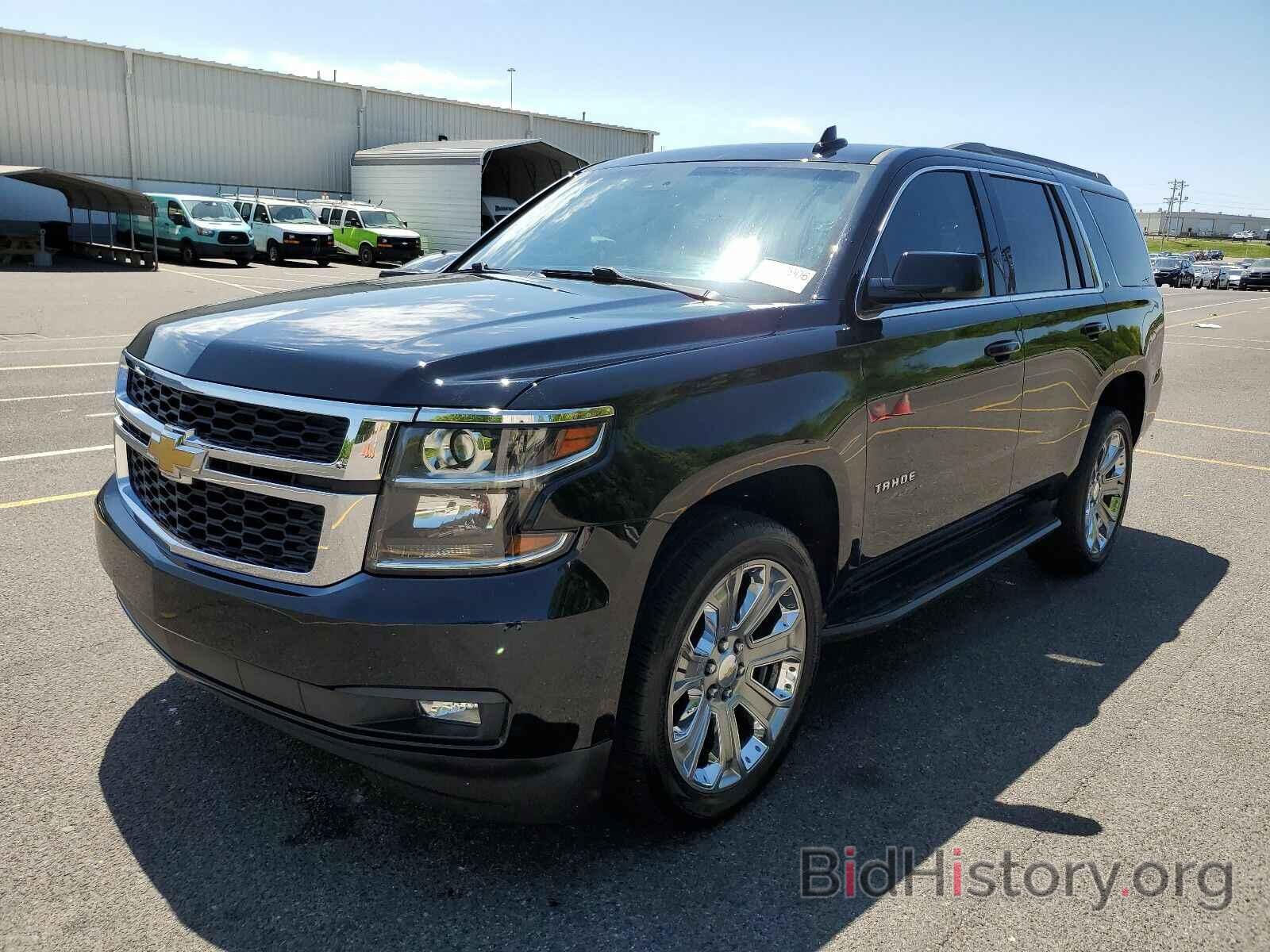 Photo 1GNSKBKC4KR157705 - Chevrolet Tahoe 2019