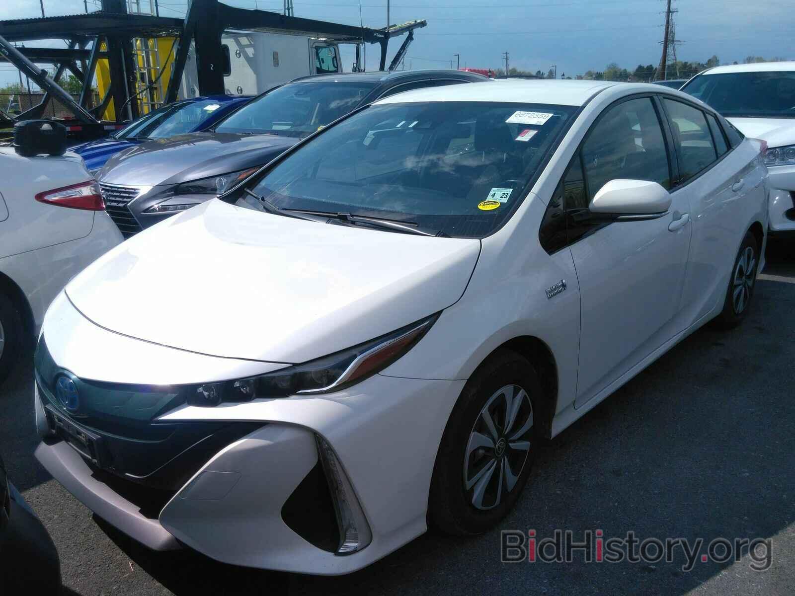 Photo JTDKARFP5H3067105 - Toyota Prius Prime 2017