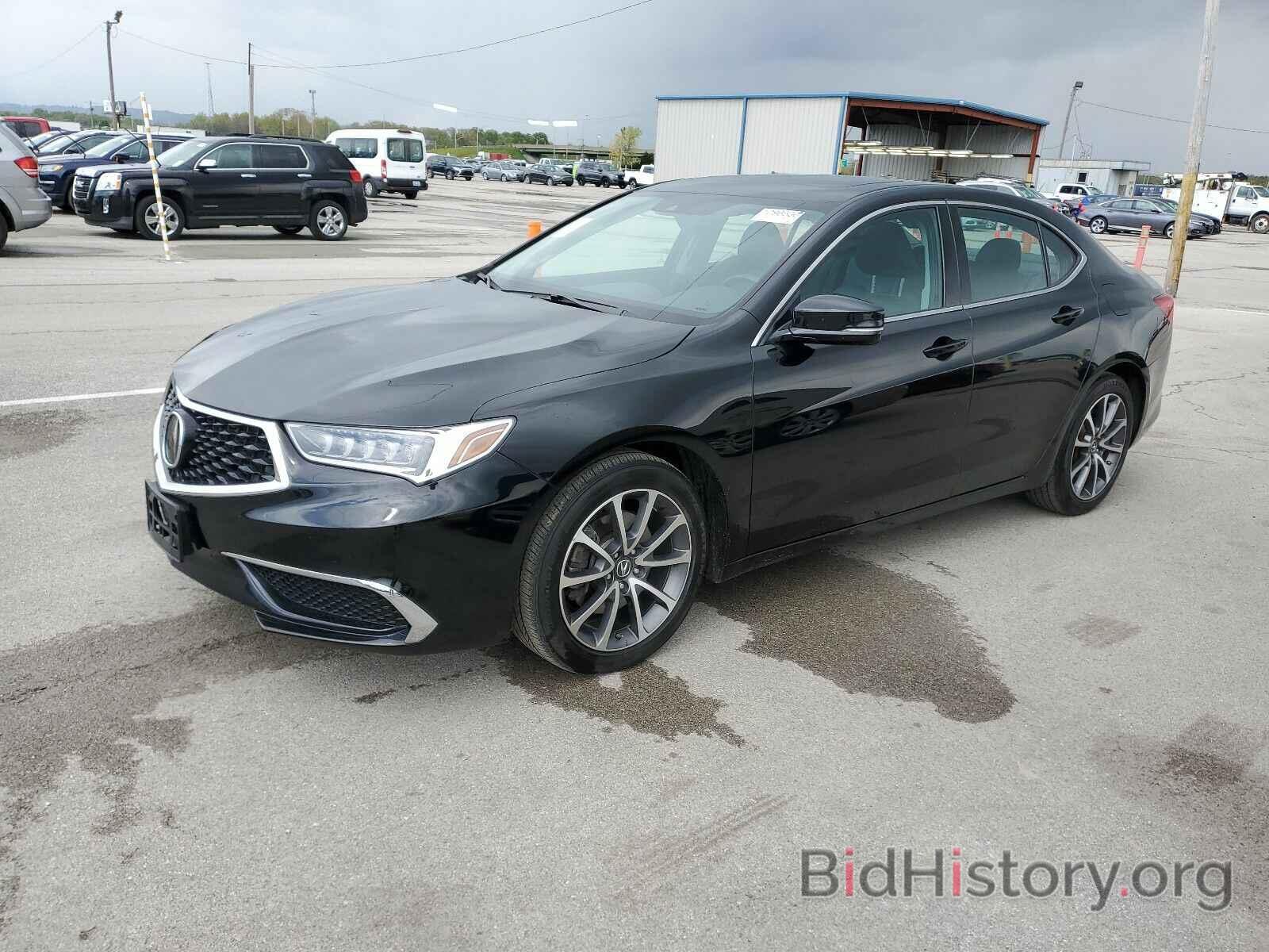 Photo 19UUB2F37KA000407 - Acura TLX 2019