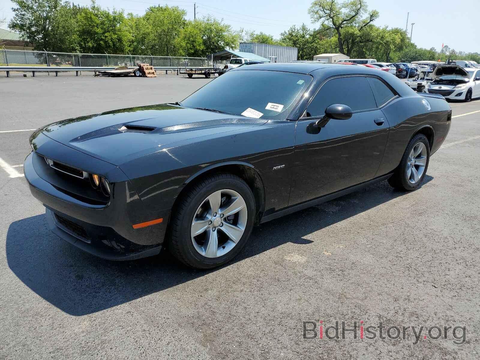 Photo 2C3CDZBT2JH165904 - Dodge Challenger 2018