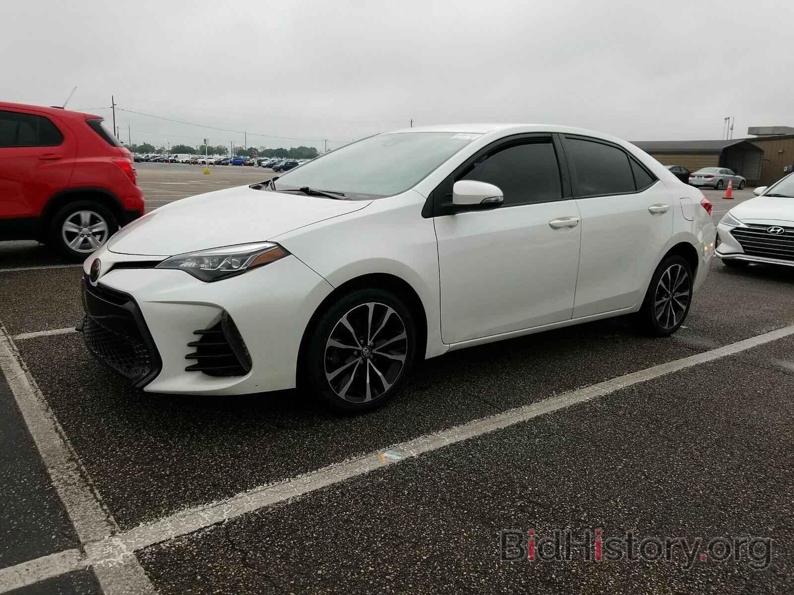 Photo 5YFBURHE6HP621729 - Toyota Corolla 2017