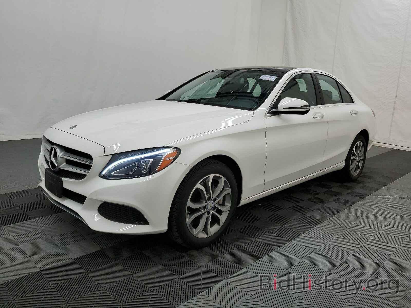 Photo 55SWF4KB9HU209084 - Mercedes-Benz C-Class 2017