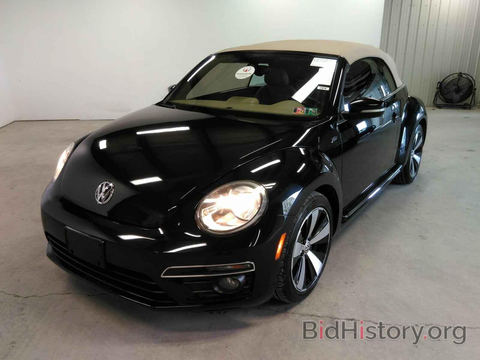 Photo 3VW7S7AT3GM800936 - Volkswagen Beetle Convertible 2016