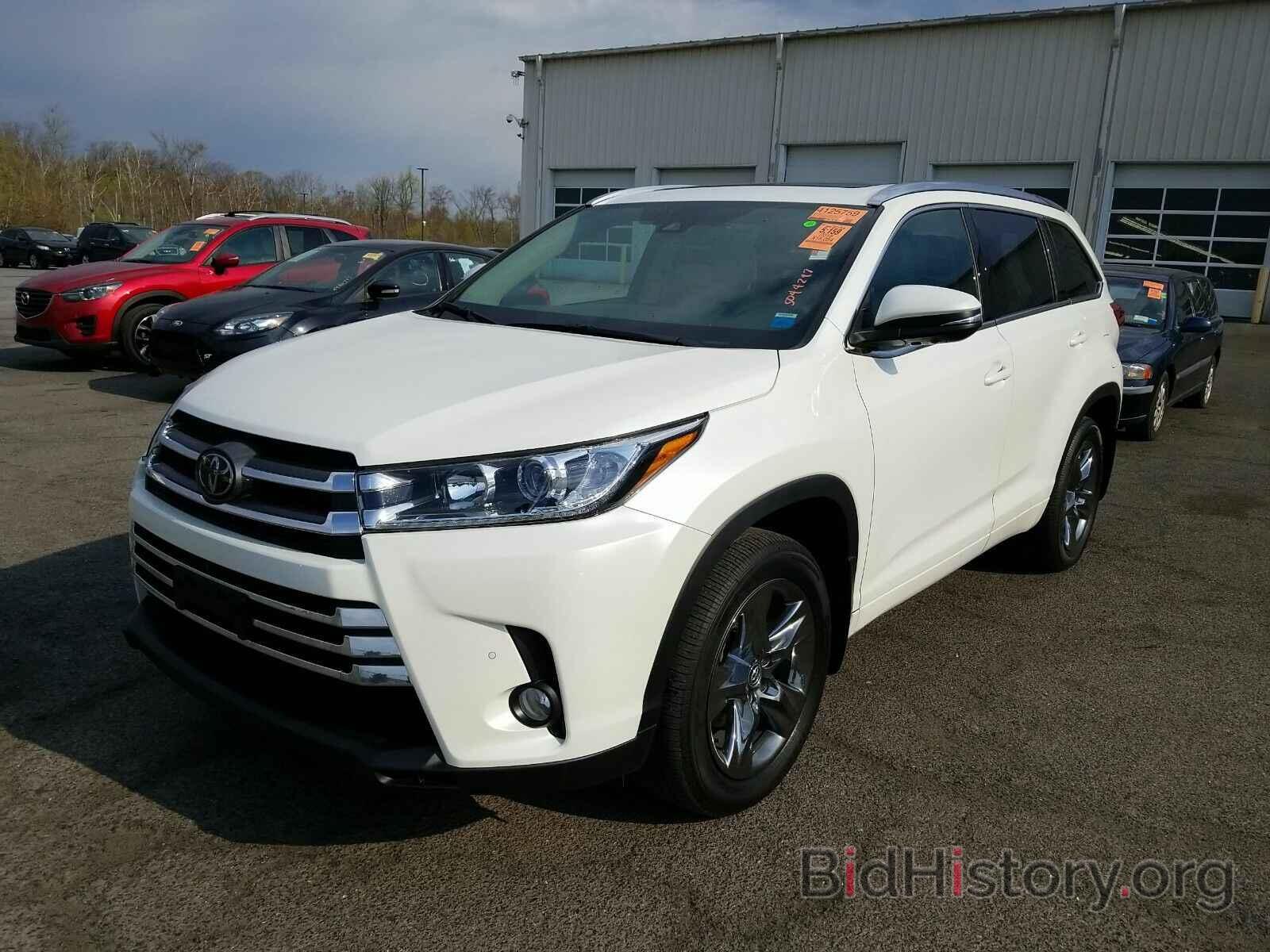 Photo 5TDDZRFH7JS881884 - Toyota Highlander 2018