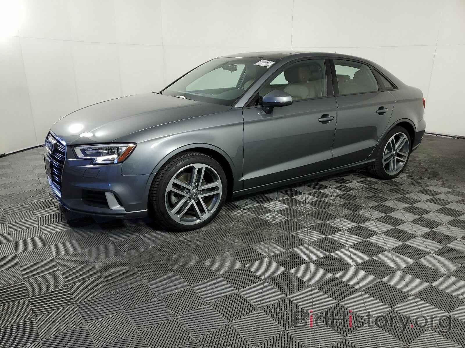 Photo WAUAUGFF3J1012908 - Audi A3 Sedan 2018