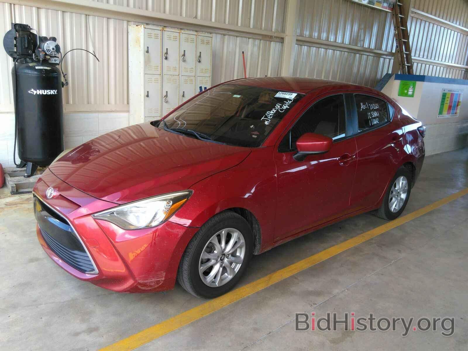 Photo 3MYDLBYV8GY133367 - Toyota Yaris 2016