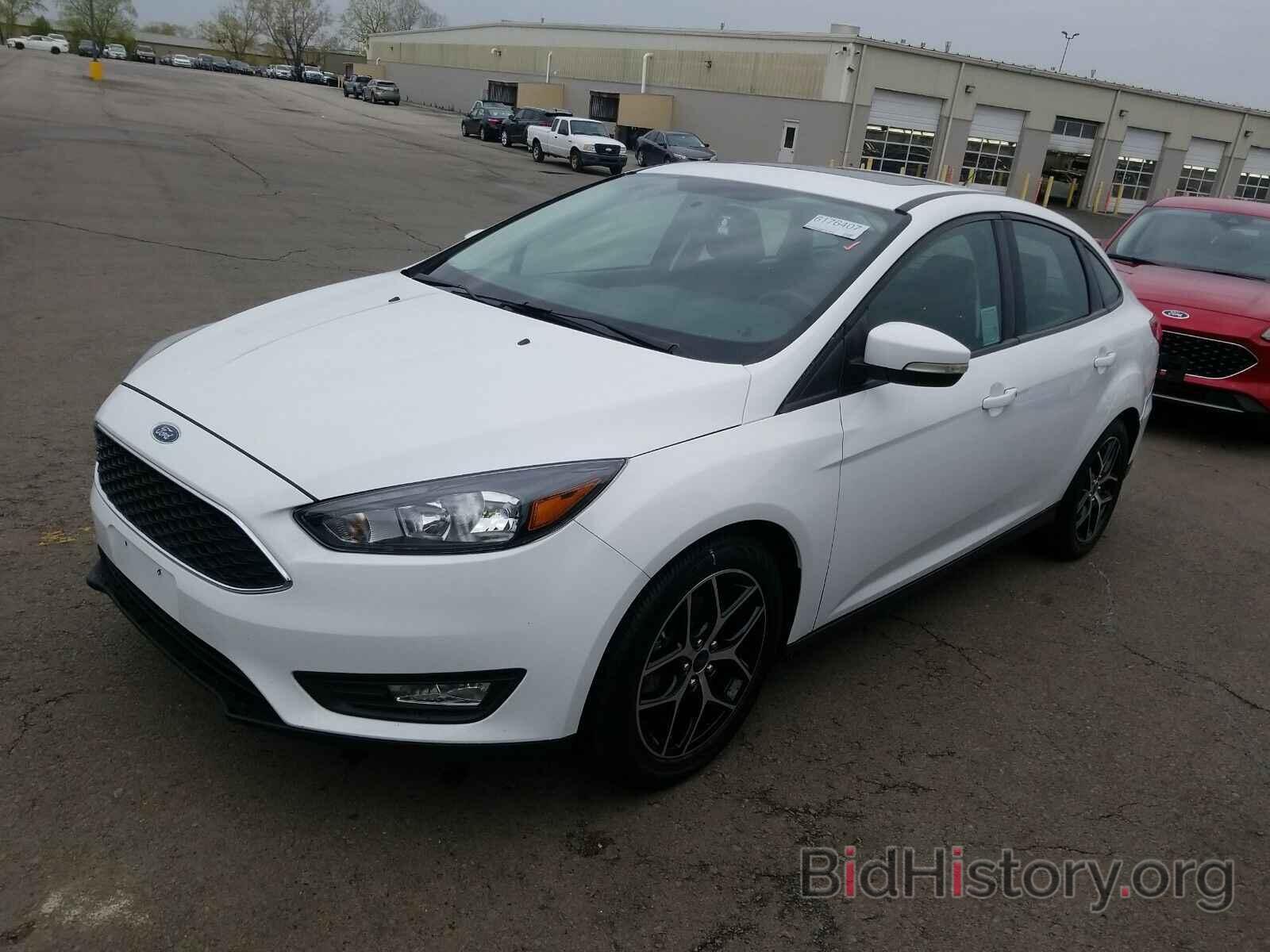Photo 1FADP3H23HL257755 - Ford Focus 2017