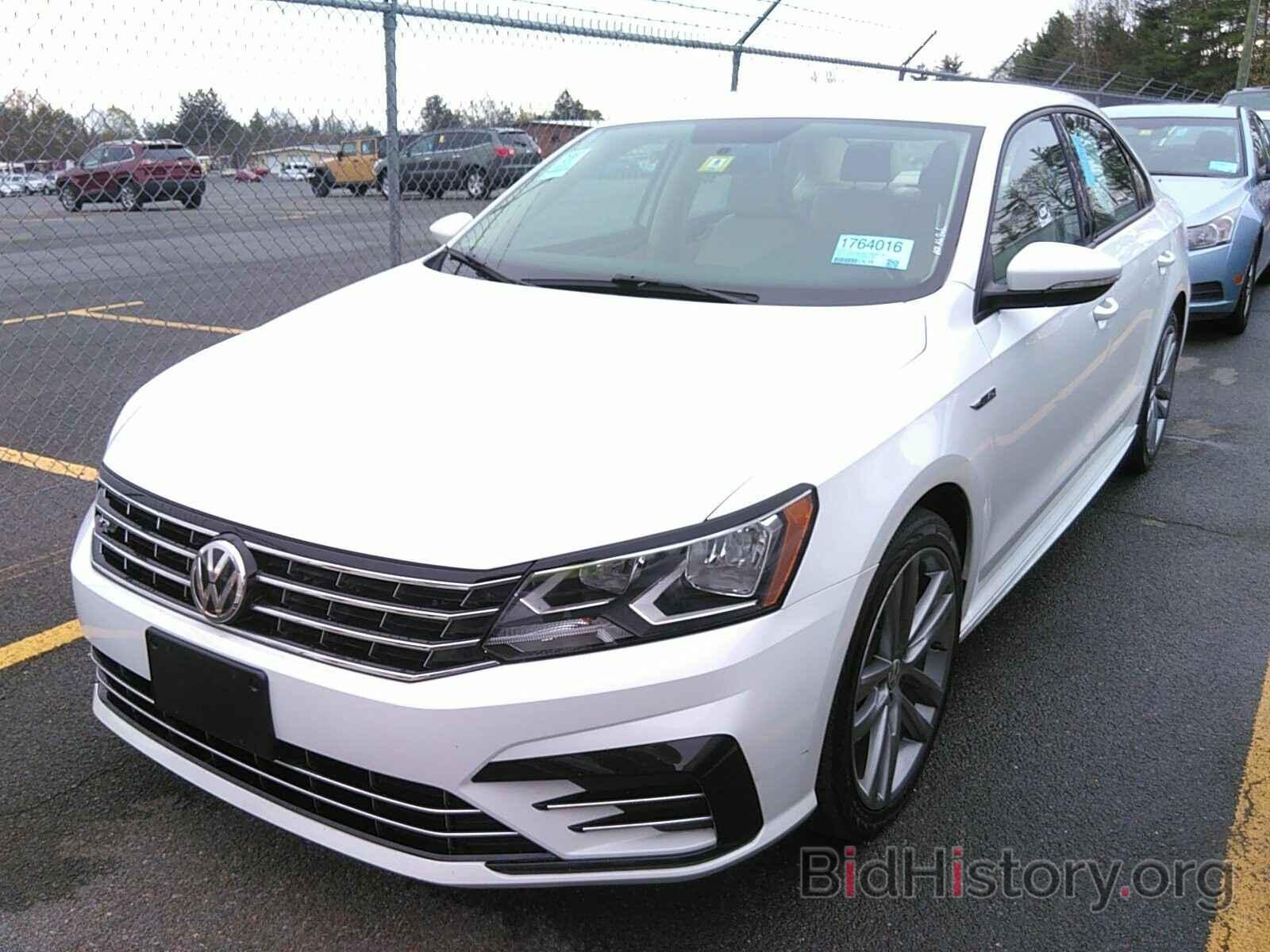 Photo 1VWAA7A38JC017161 - Volkswagen Passat 2018