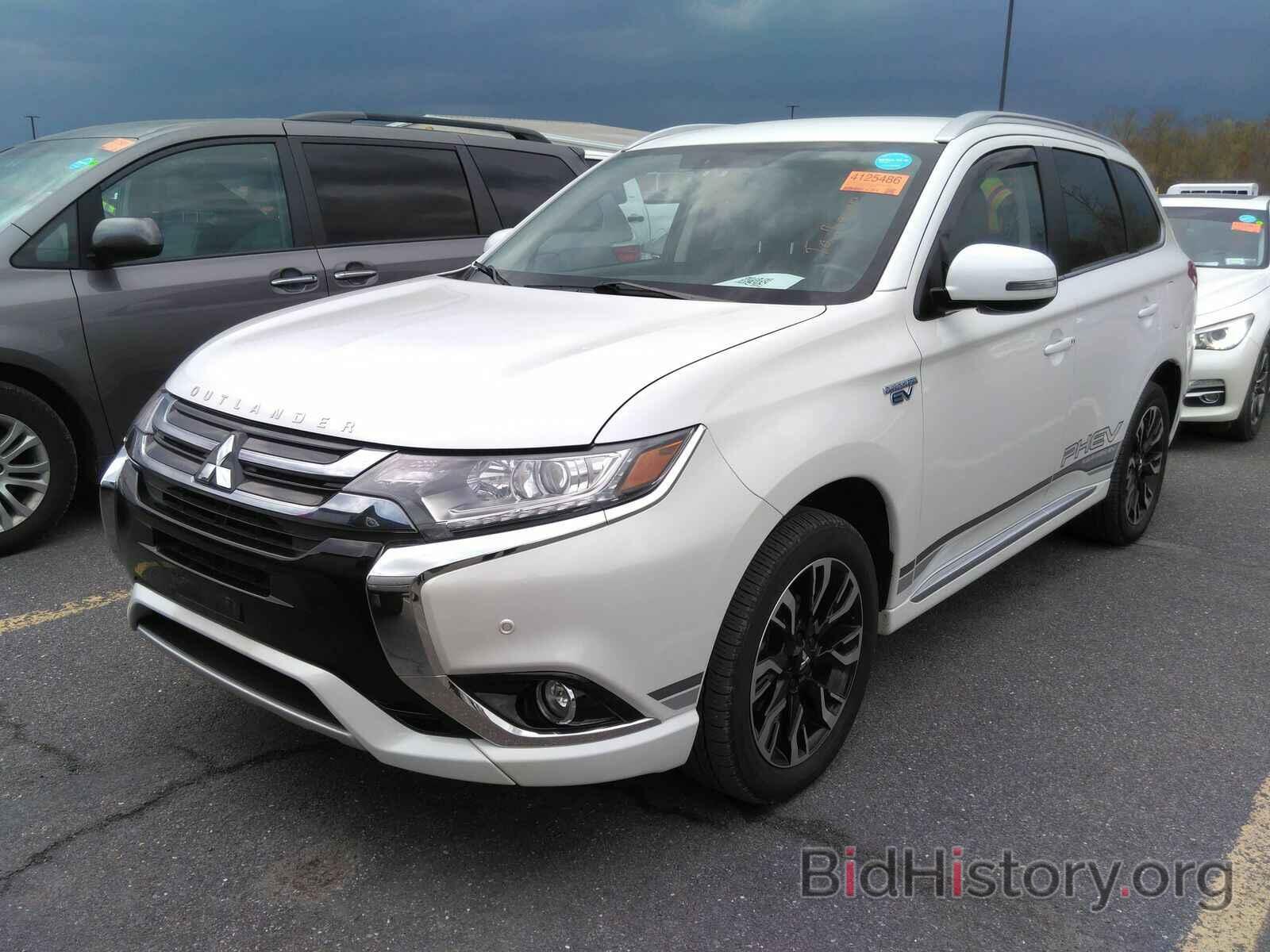 Photo JA4J24A53JZ054366 - Mitsubishi Outlander PHEV 2018