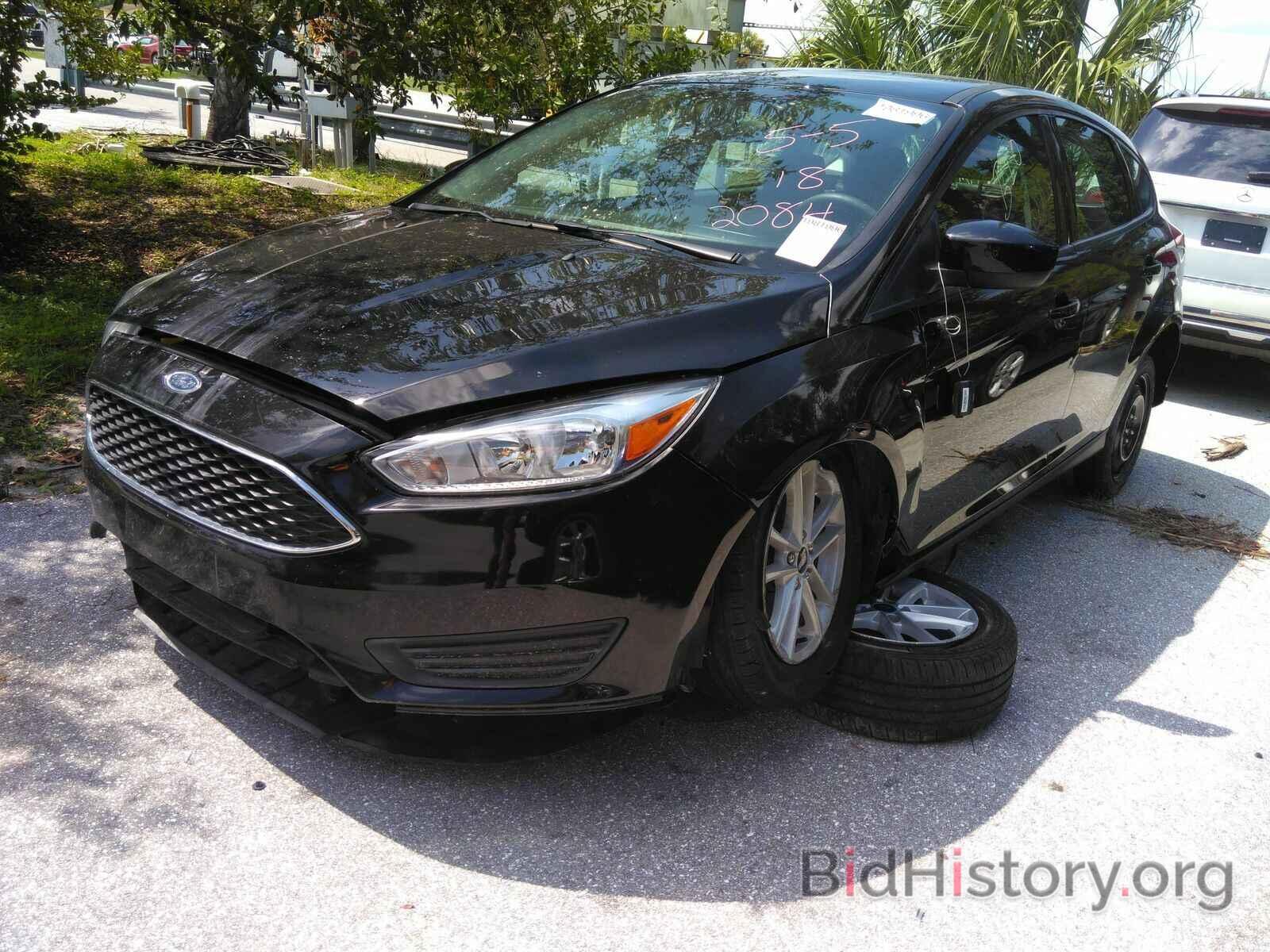 Фотография 1FADP3K29JL262084 - Ford Focus SE 2018